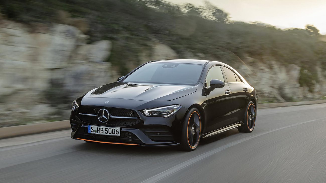 TopGear The new Mercedes CLA has clever mood lighting